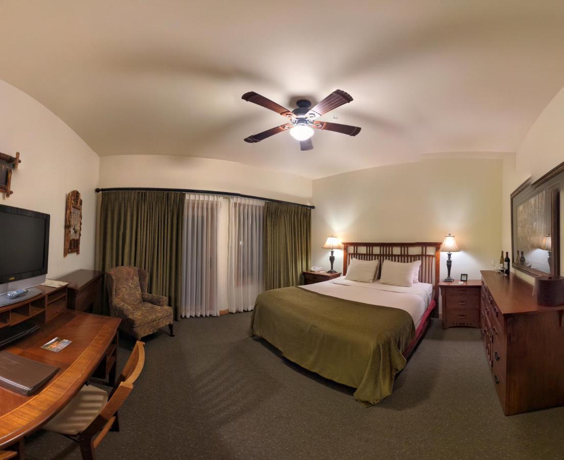 Lodge At Sandpoint Bagian luar foto